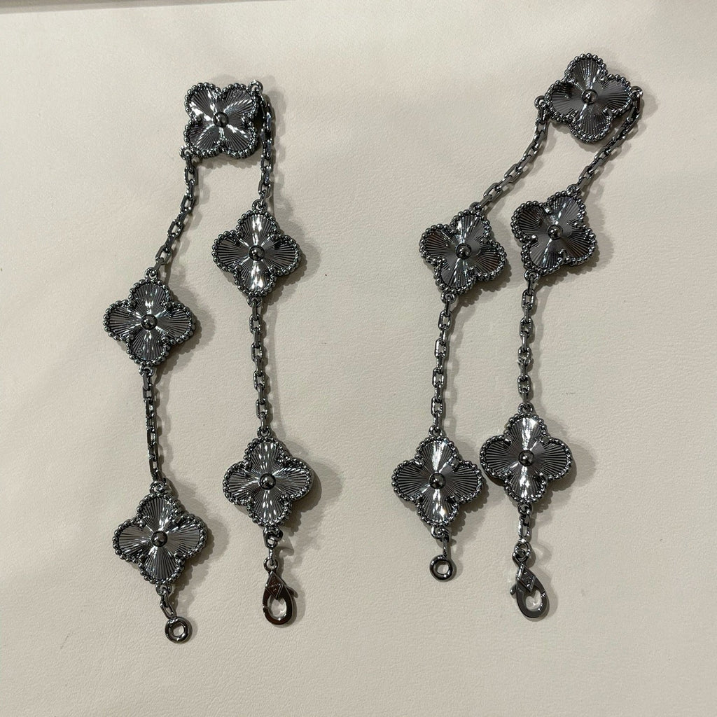 ®ジュエリコーン®クローバー 5モチーフ ブラックブレスレット