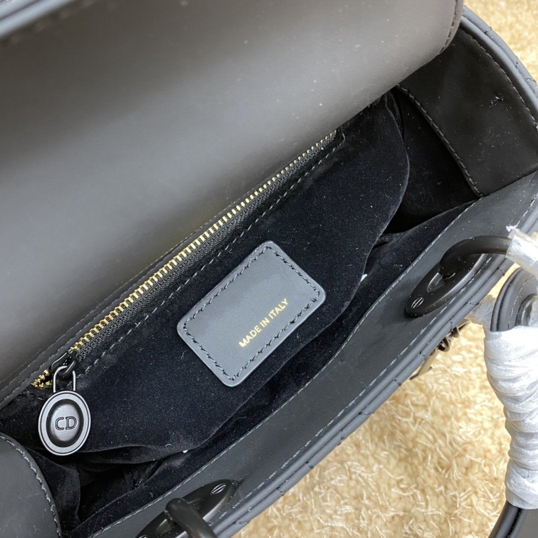 LADY MY ABC TASCHE 20CM SCHWARZ ULTRAMETTE CANNAGE KALBSLEDER