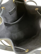 LV LOCKME BUCKET 23 BLACK GRAINED CALF SKIN