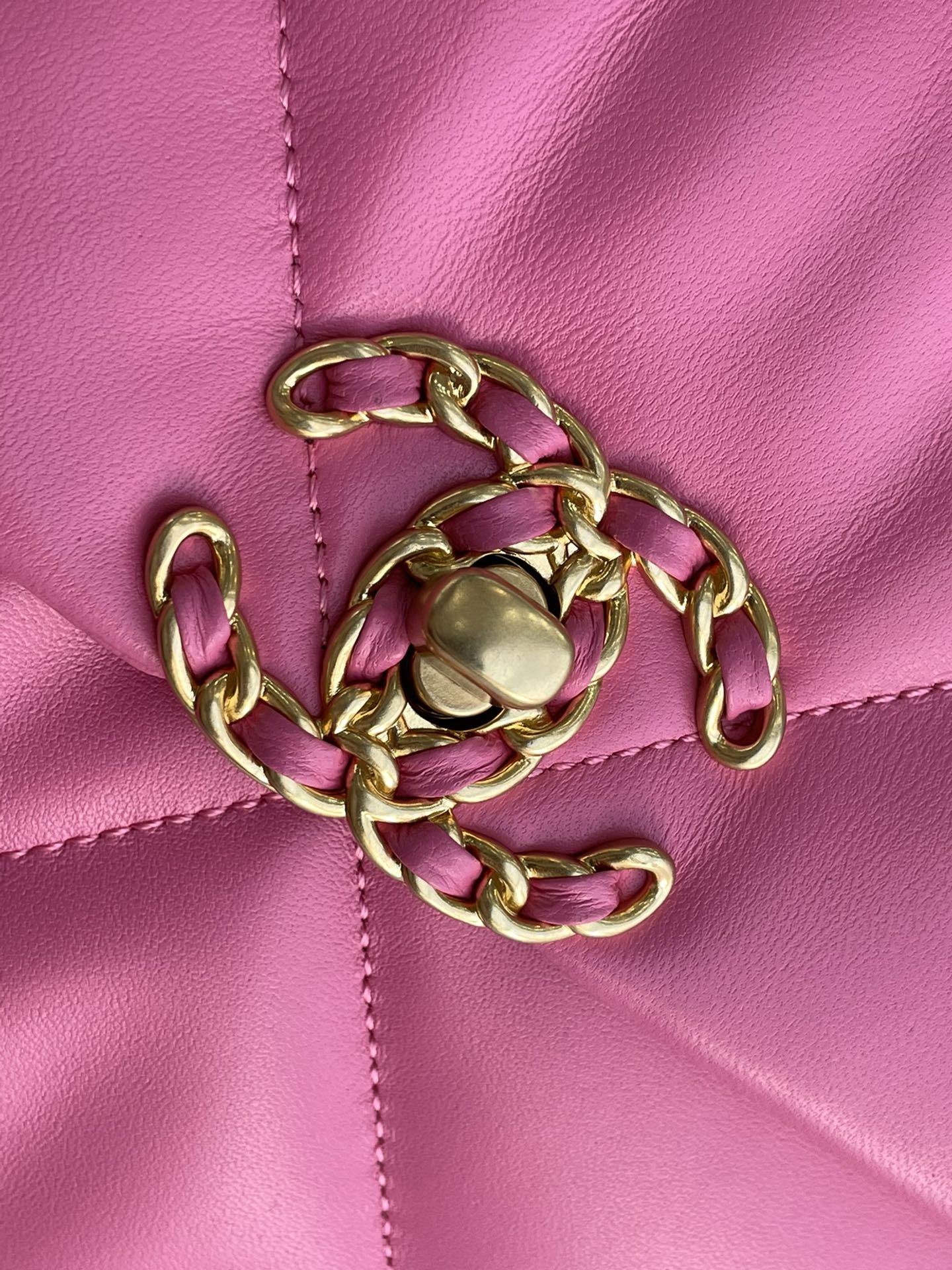 19 Klapptasche 26 Rosa Lammleder 