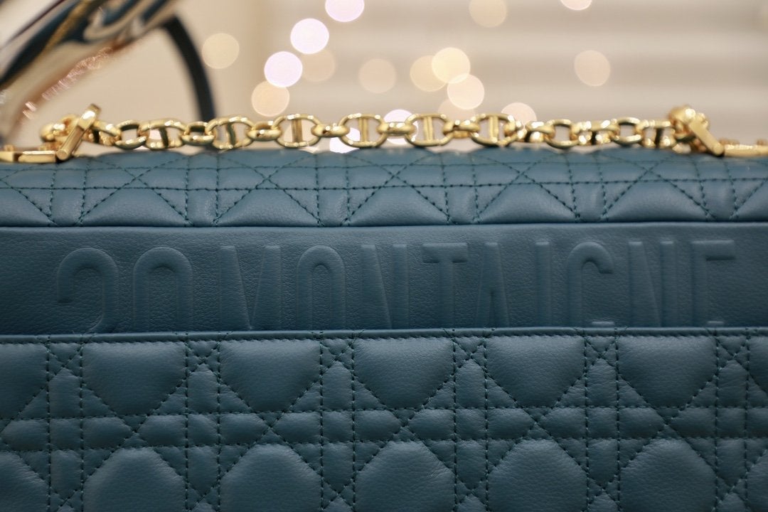 GROSSE CARO-TASCHE 28 TIEFES OZEANBLAU GESCHMEIDIGES CANNAGE-KALBLEDER 