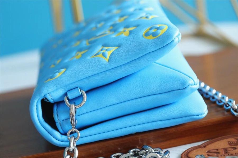 POCHETTE COUSSIN 20 MINTGRÜN GELBES MONOGRAMM LAMMFELL 