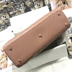 Große Damentasche 32 cm, beige Cannage-Lammleder