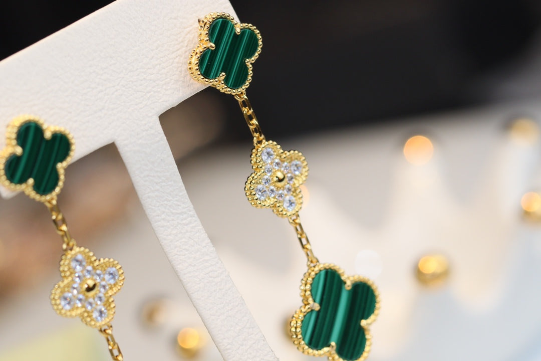 ¡®Jewelicorn¡¯CLOVER EARRINGS GOLD MALACHITE DIAMOND 3 MOTIF