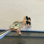 ®Jewelicorn®クローバー ミディアム 1モチーフ グレー モップ ダイヤモンド イヤリング