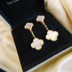 ¡®Jewelicorn¡¯CLOVER 2 MOTIF WHITE MOP EARRINGS