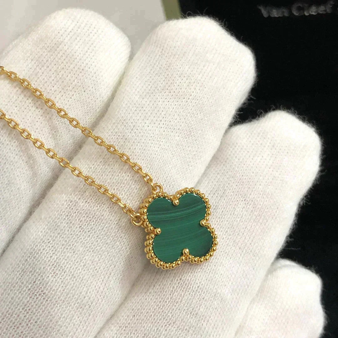 ¡®Jewelicorn¡¯CLOVER 15MM MALACHITE SINGLE FLOWER  NECKLACE