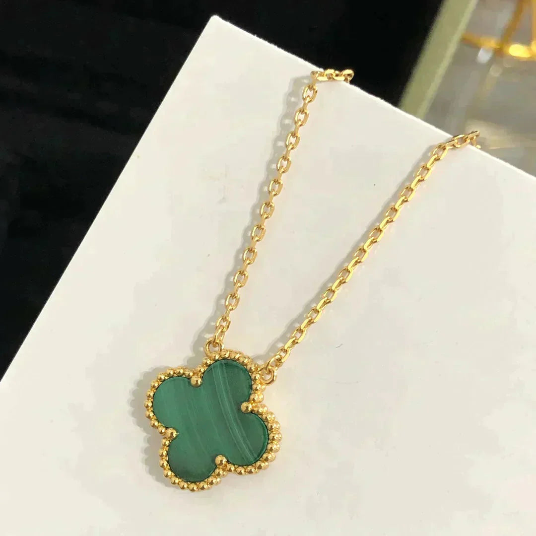 ¡®Jewelicorn¡¯CLOVER 15MM MALACHITE SINGLE FLOWER  NECKLACE