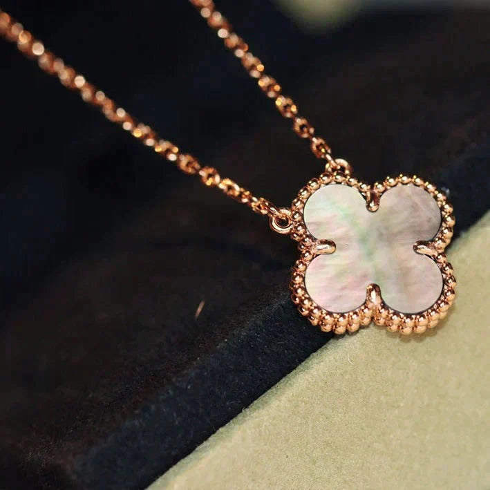 ¡®Jewelicorn¡¯CLOVER 15MM  GRAY MOTHER OF PEARL NECKLACE