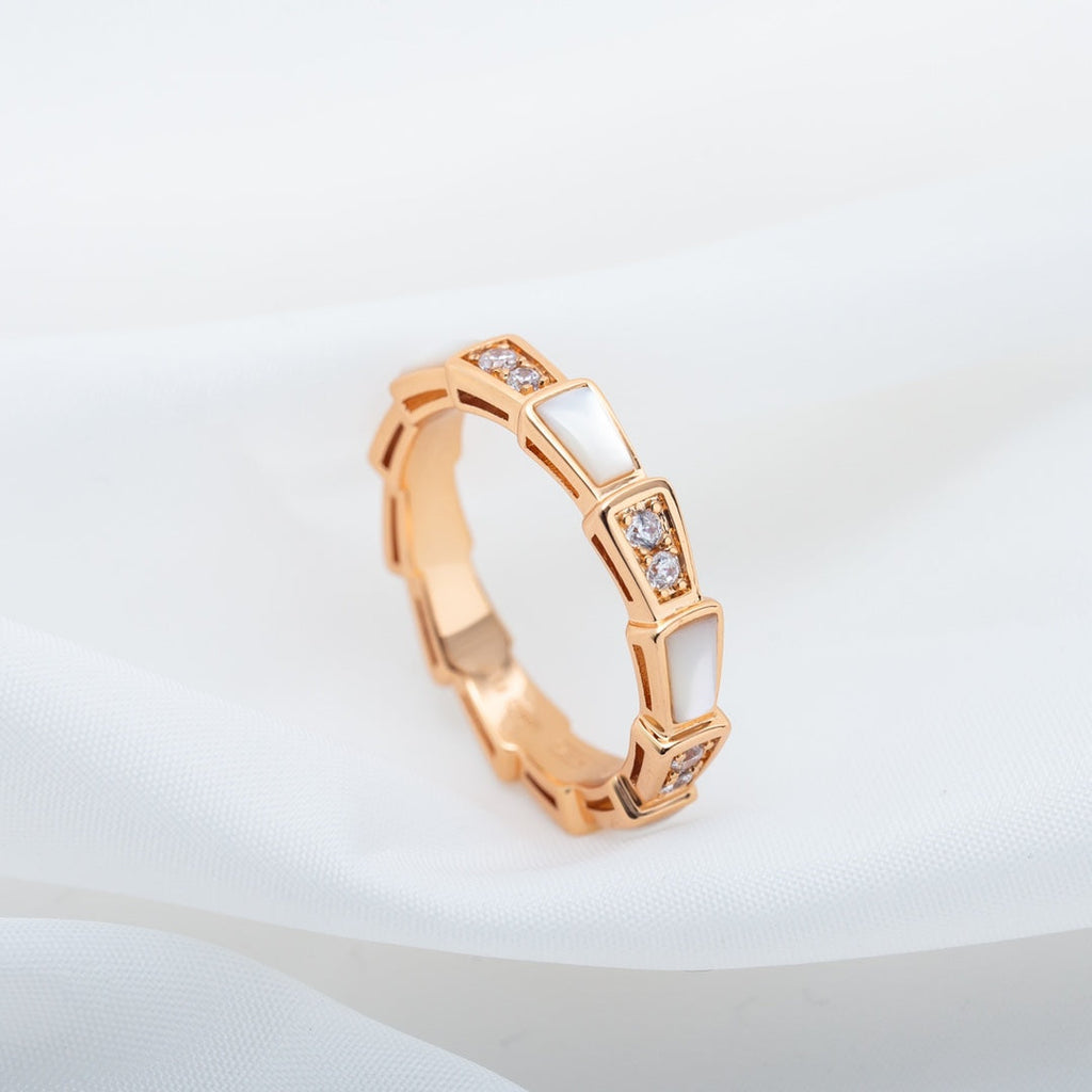 ¡®Jewelicorn¡¯SERPENTI RING PINK GOLD DIAMOND MOP 3MM