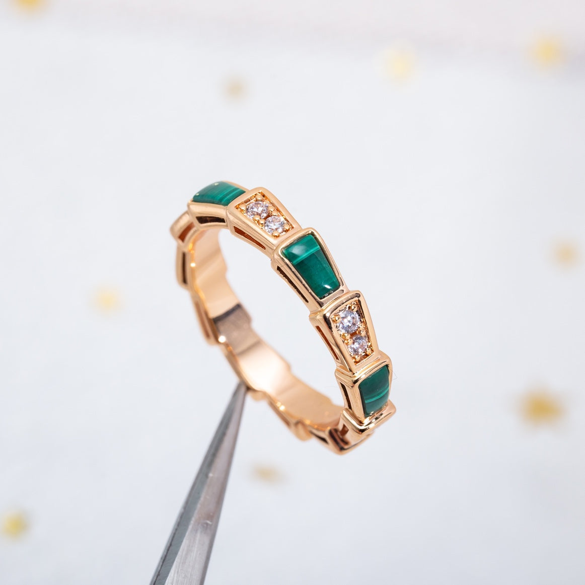 ¡®Jewelicorn¡¯SERPENTI RING PINK GOLD MALACHITE DIAMOND 3MM