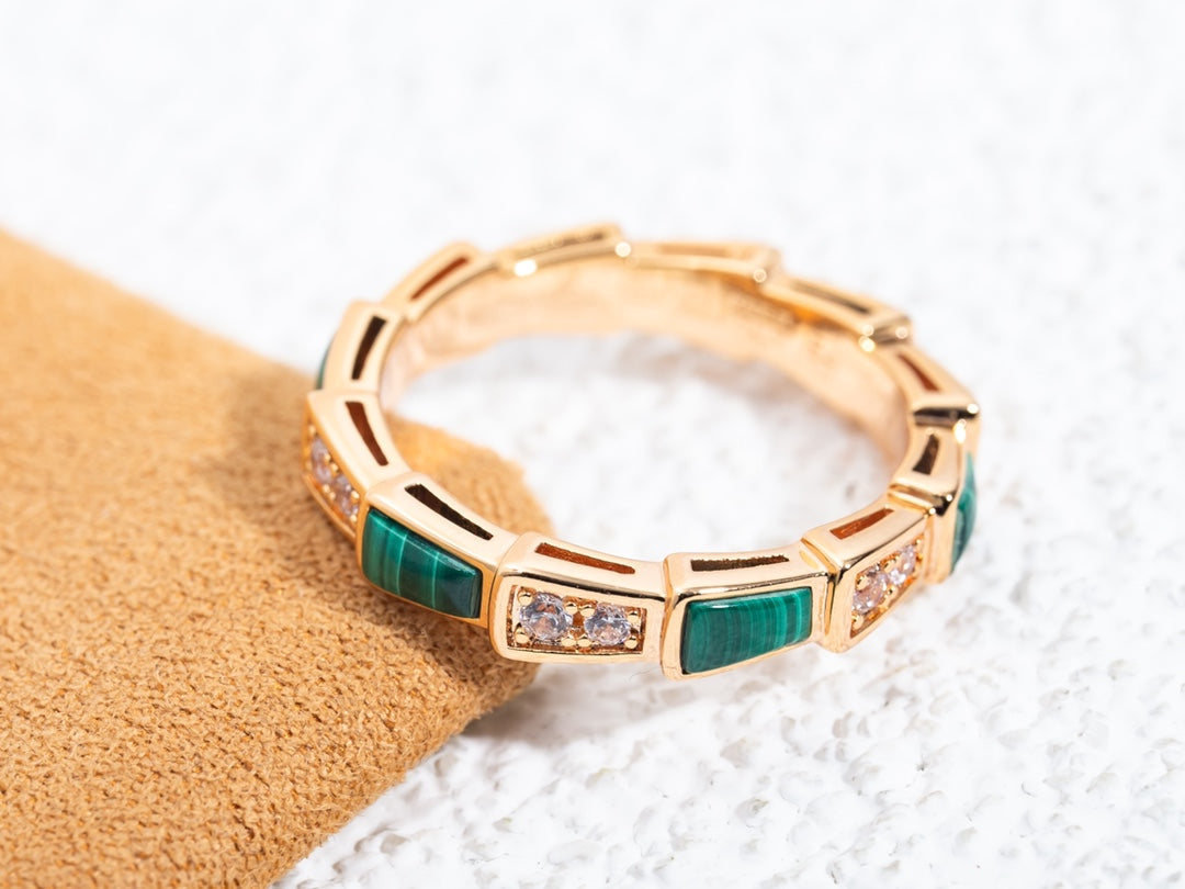 ¡®Jewelicorn¡¯SERPENTI RING PINK GOLD MALACHITE DIAMOND 3MM