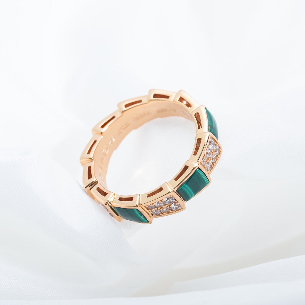 ¡®Jewelicorn¡¯SERPENTI RING PINK GOLD MALACHITE DIAMOND PAVED 4MM
