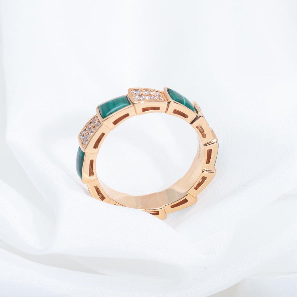 ¡®Jewelicorn¡¯SERPENTI RING PINK GOLD MALACHITE DIAMOND PAVED 4MM