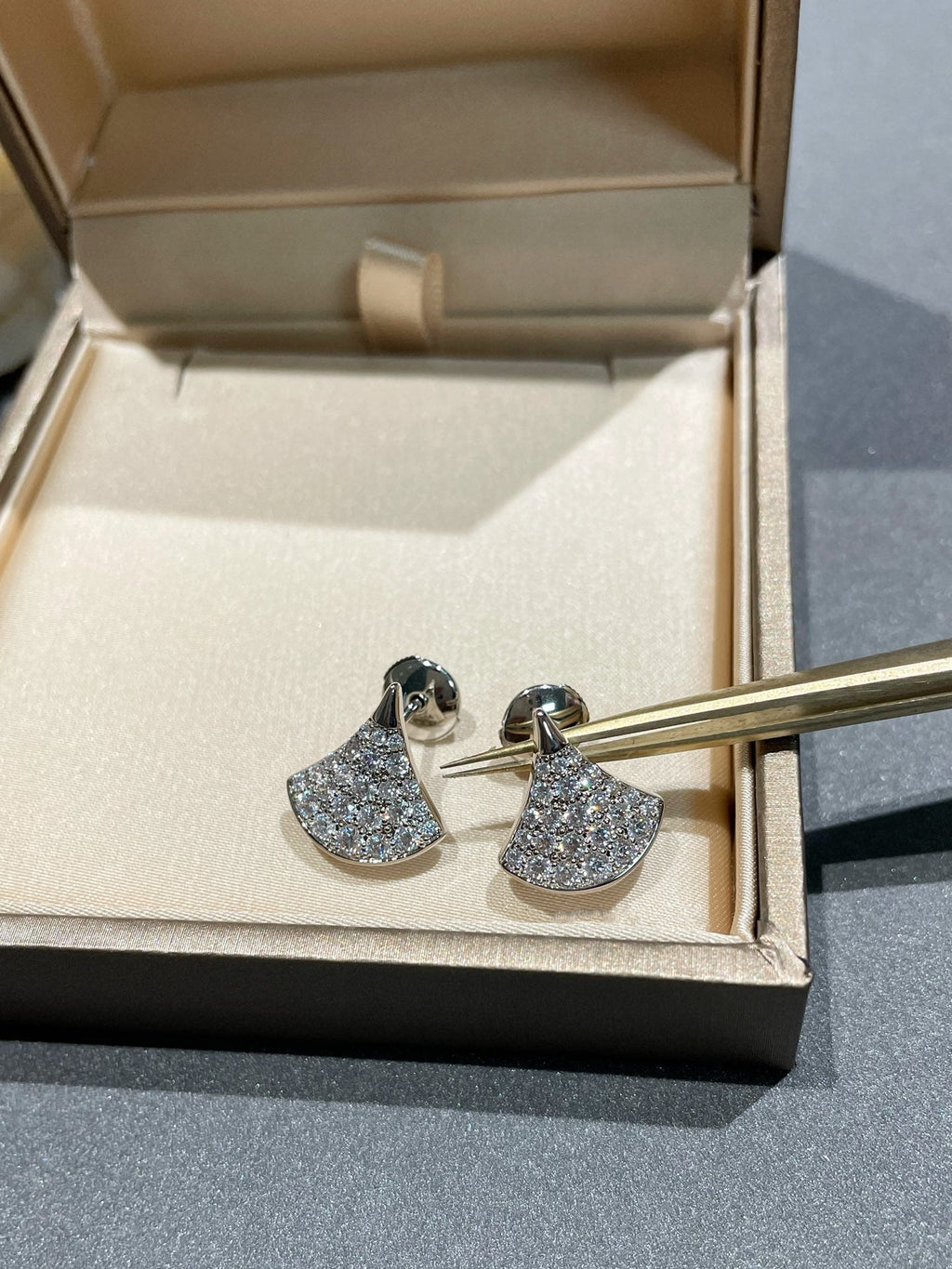 ¡®Jewelicorn¡¯DREAM STUD EARRINGS DIAMOND