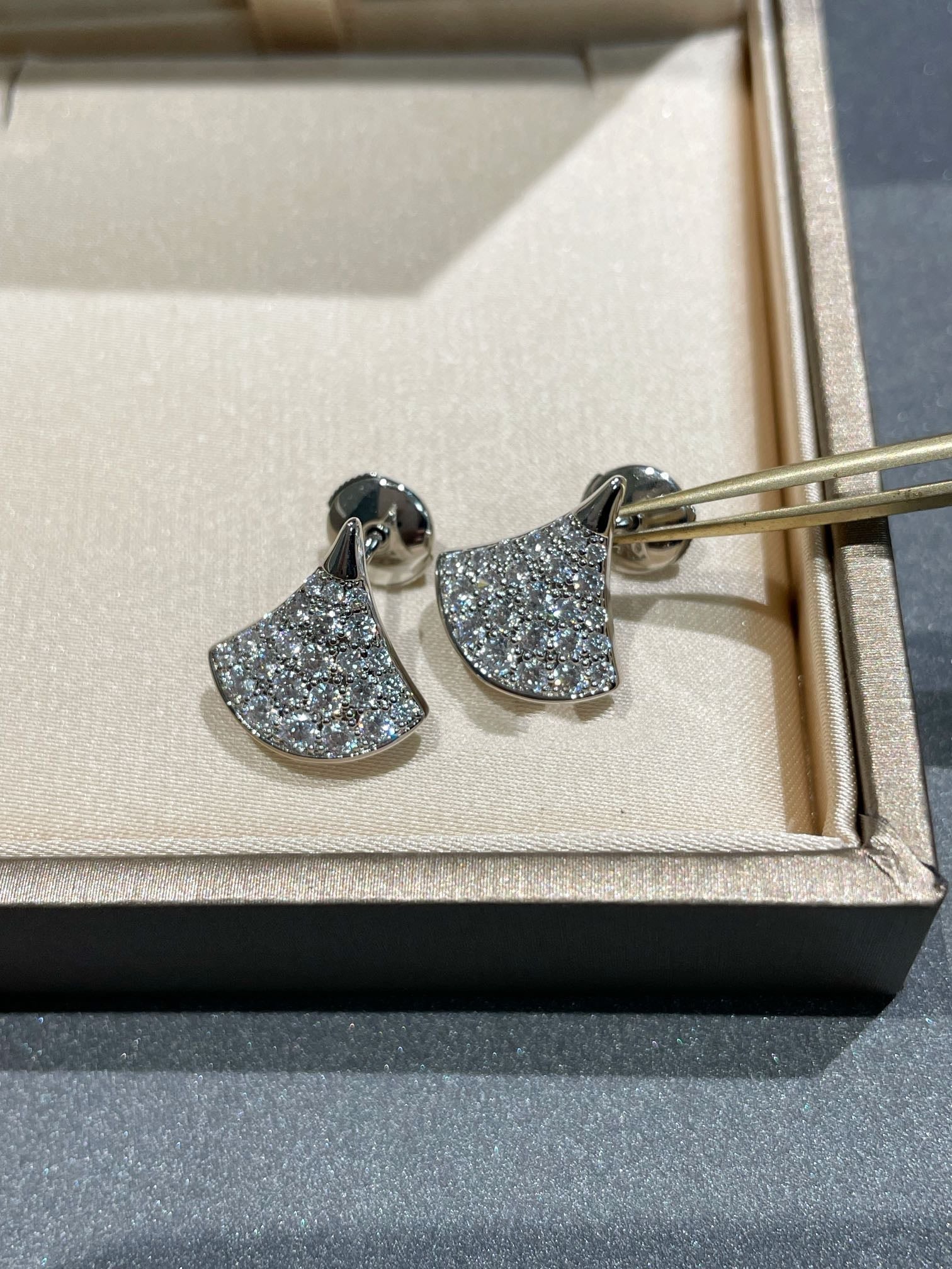 ¡®Jewelicorn¡¯DREAM STUD EARRINGS DIAMOND