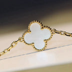 ¡®Jewelicorn¡¯CLOVER 20 MOTIFS WHITE MOP NECKLACE