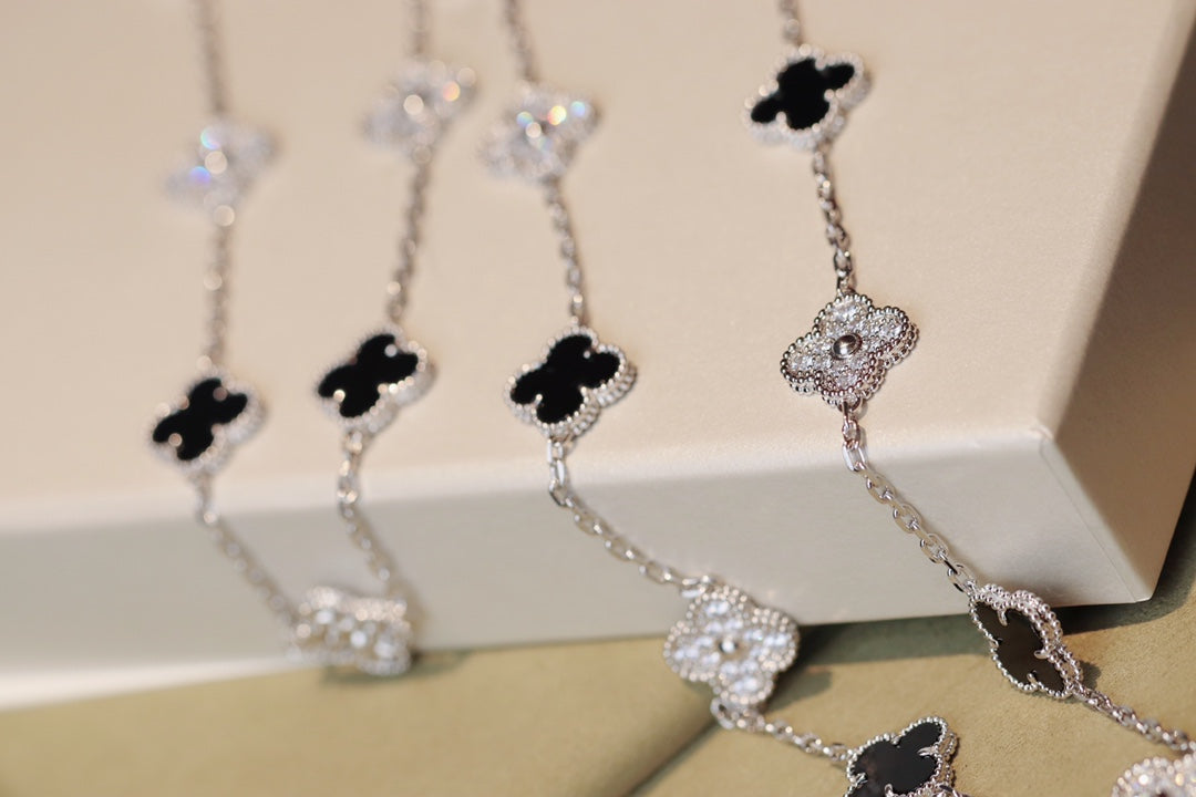 ¡®Jewelicorn¡¯CLOVER 20 MOTIFS ONYX DIAMOND SILVER