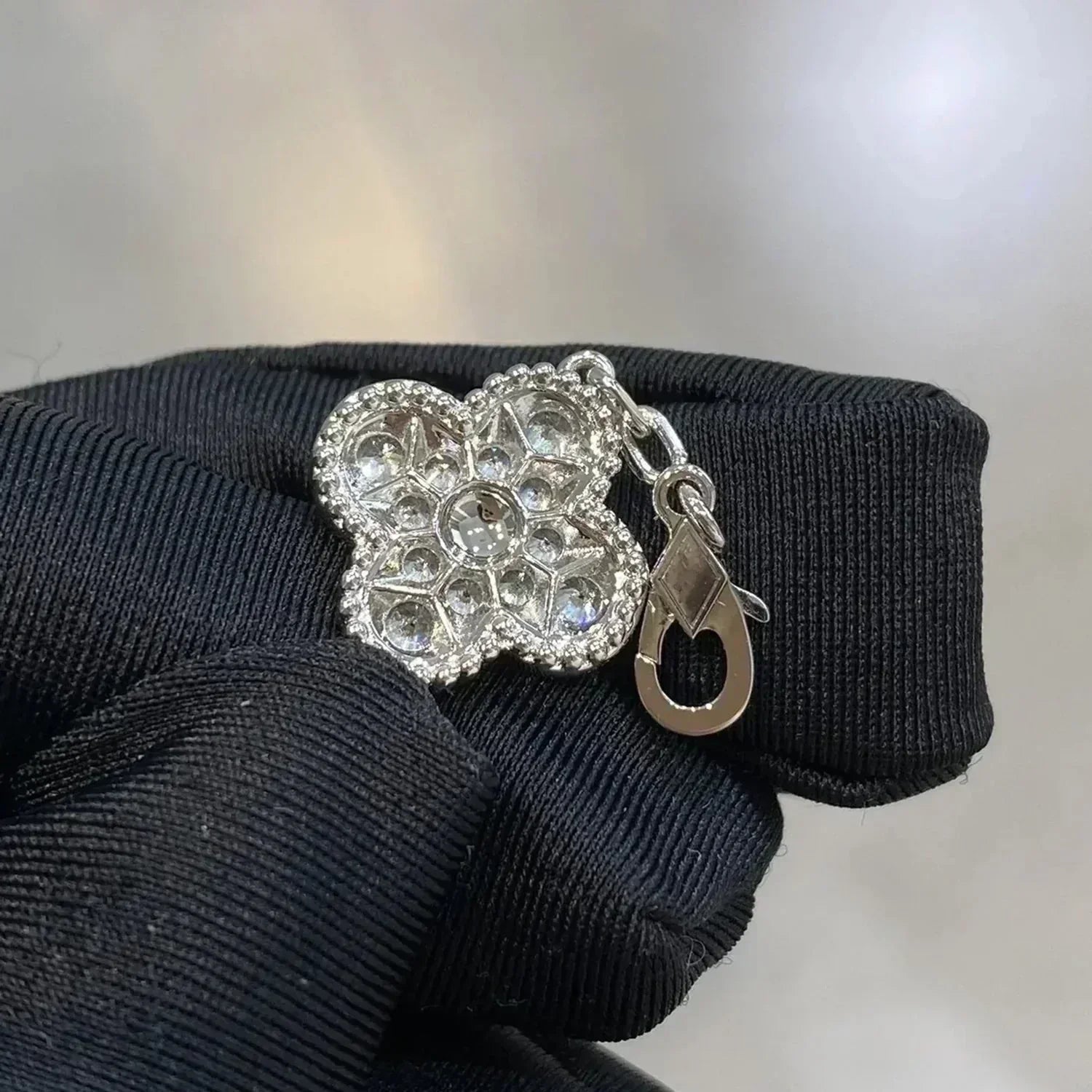 ¡®Jewelicorn¡¯CLOVER 5 MOTIFS  DIAMOND BRACELET SILVER