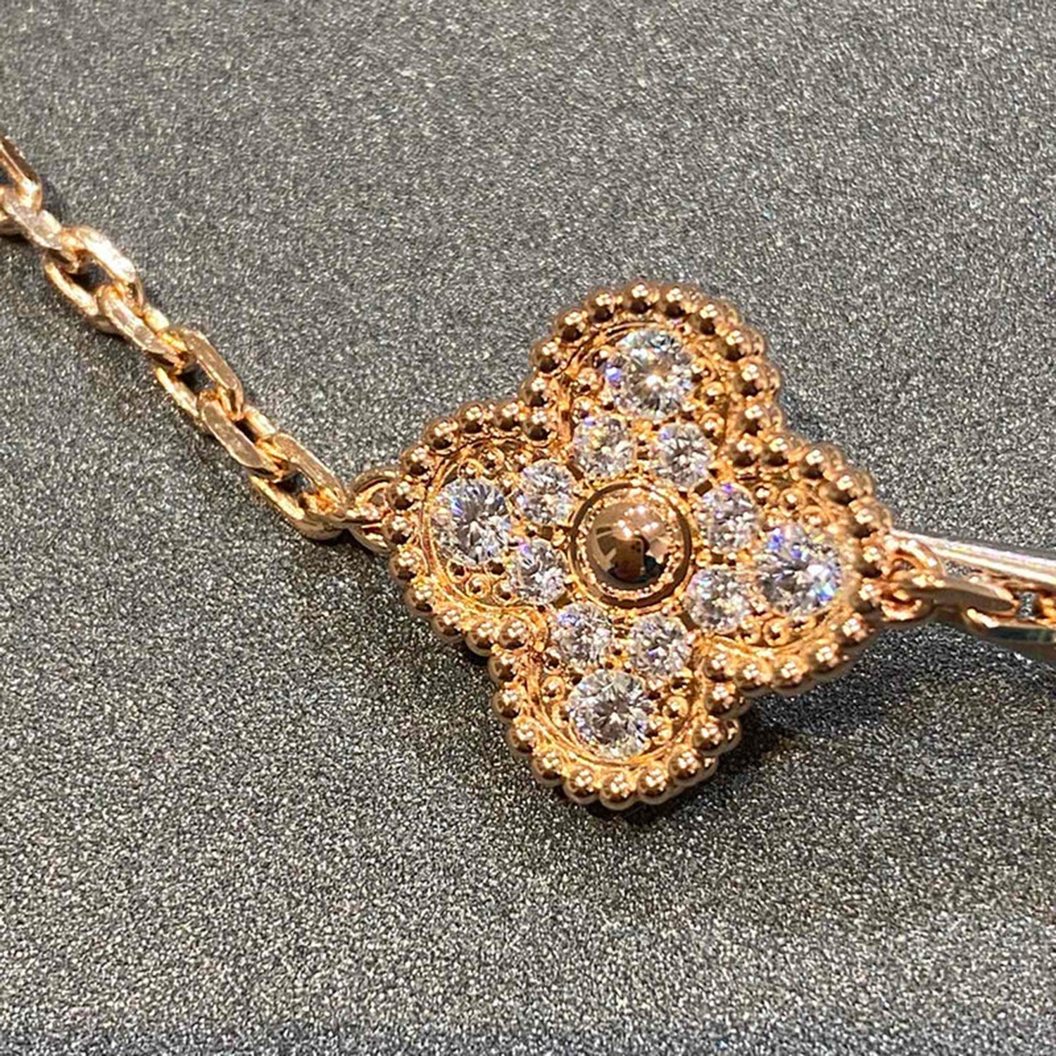 ®Jewelicorn®クローバー 5モチーフ フルダイヤモンドブレスレット