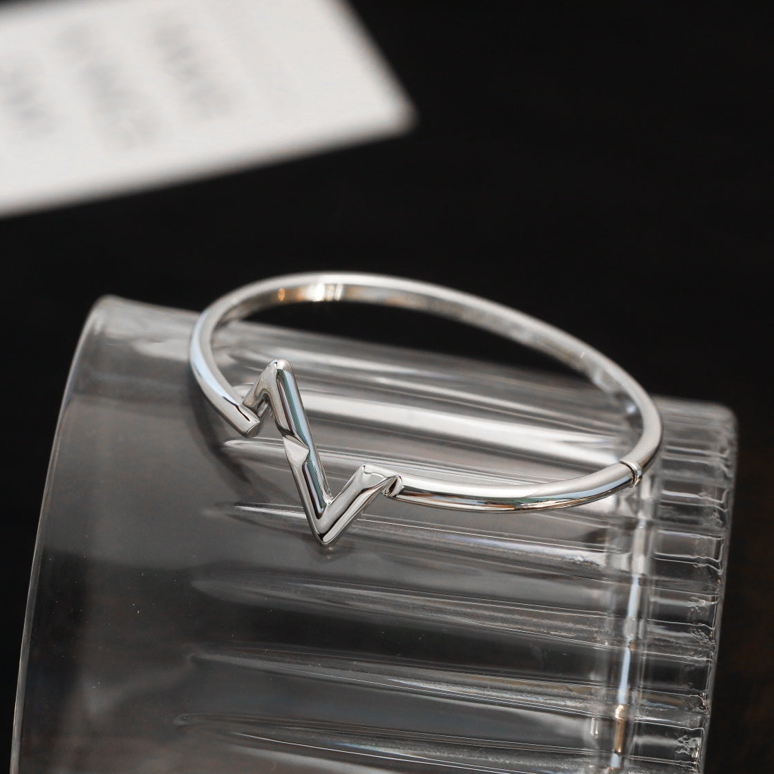 ®Jewelicorn® VOLTE アップサイト ダウン ブレスレット