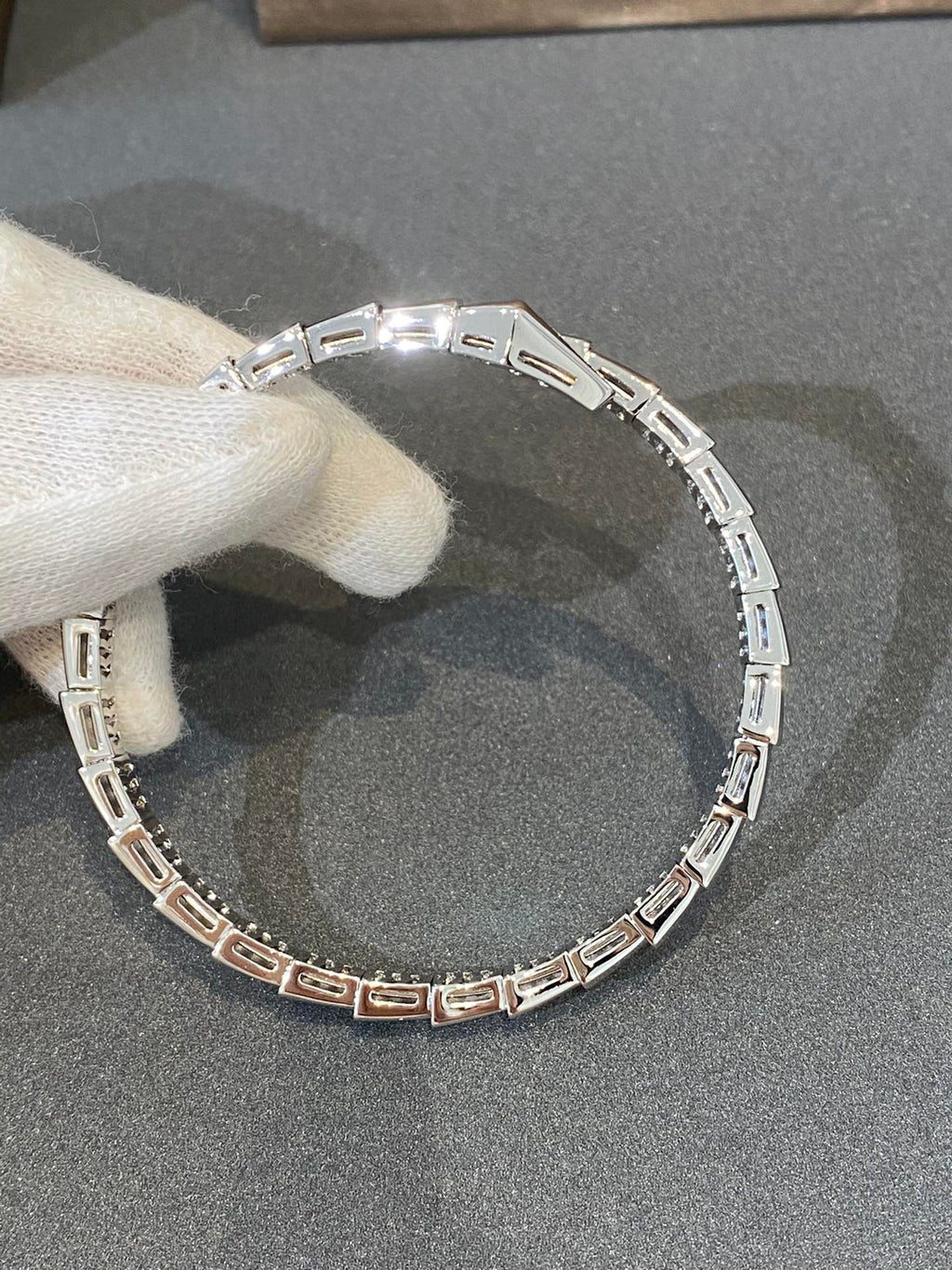 ¡®Jewelicorn¡¯SERPENTI BRACELET DIAMONDS SILVER