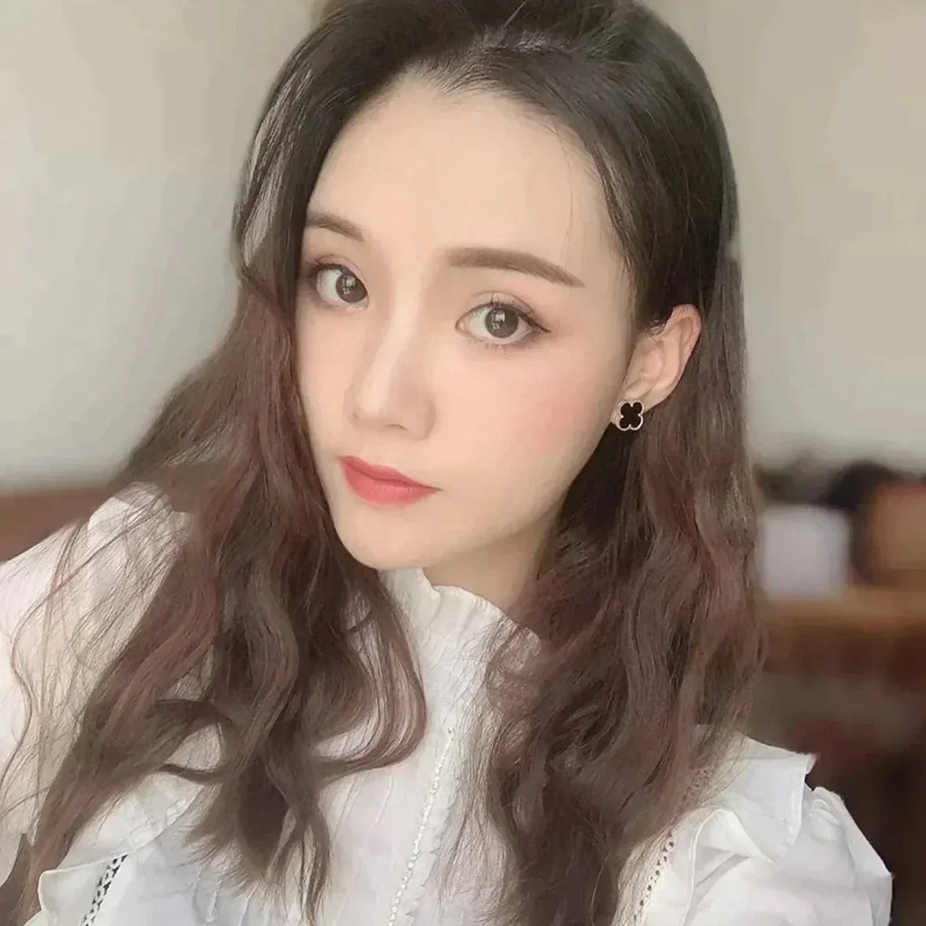 ®Jewelicorn® クローバー ミディアム 1モチーフ オニキス スタッドピアス