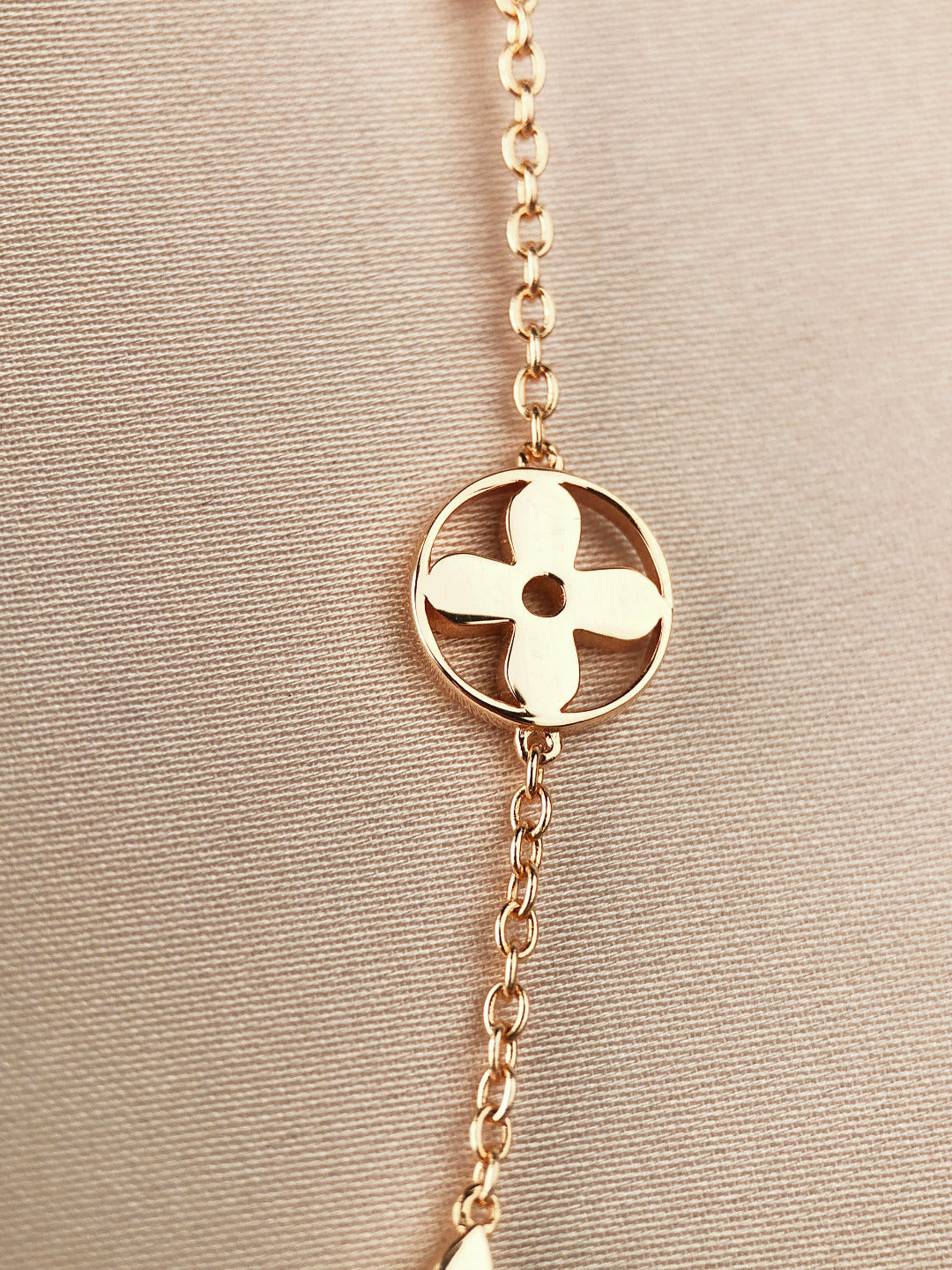 ¡®Jewelicorn¡¯STAR AND SUN 7 MOTIFS GOLD BRACELET