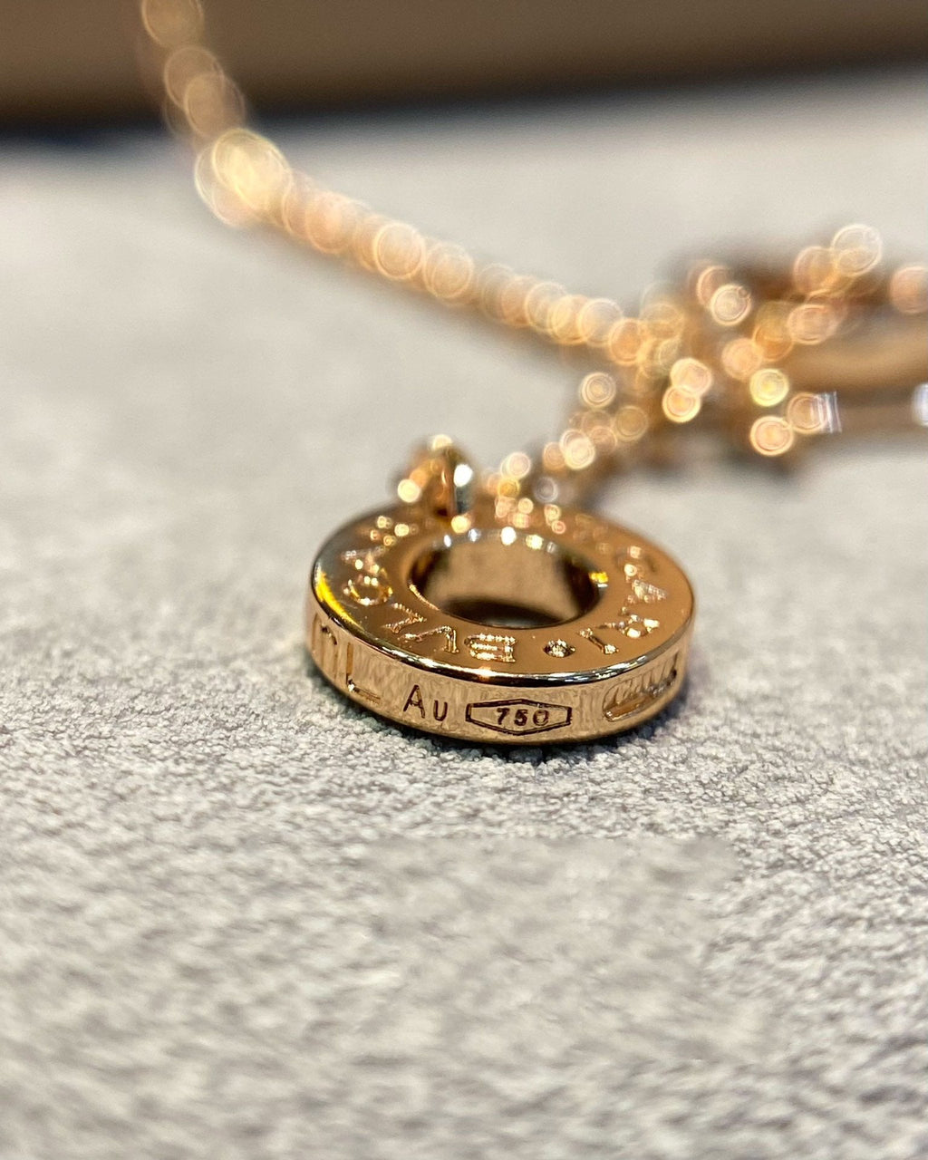 Jewelicorn – Traumhafte Halskette aus Malachit-Diamanten in Roségold