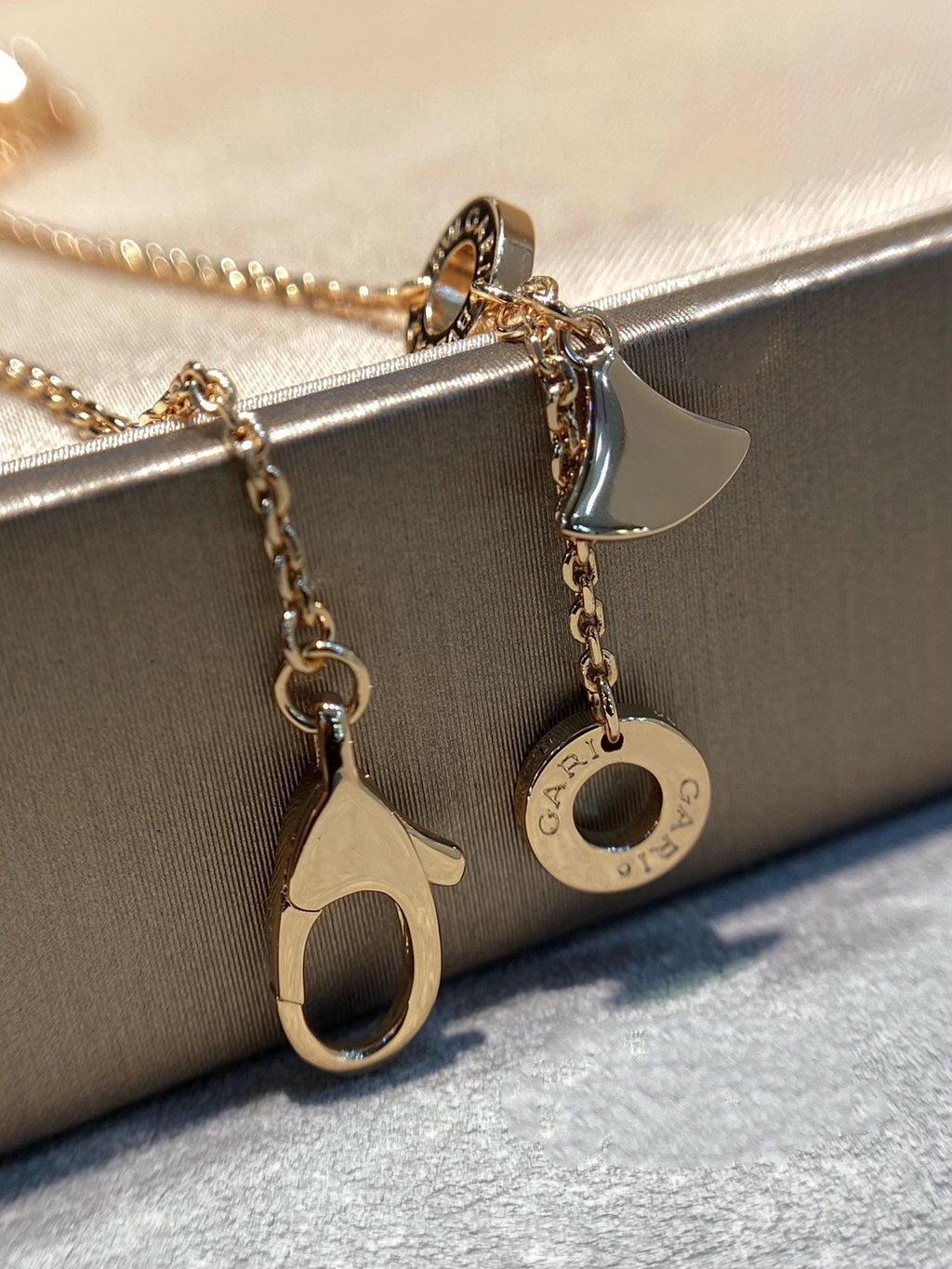 Jewelicorn TRAUM-PERLMUTT-DIAMANT-PAVED-HALSKETTE IN ROSA GOLD