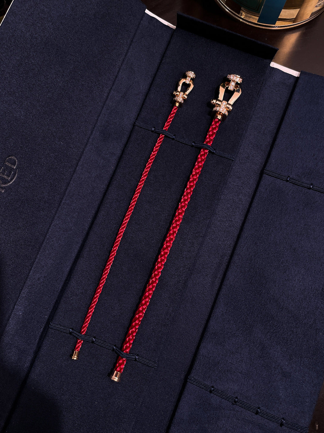 ¡®Jewelicorn¡¯FORCE 10 HALF DIAMOND PINK GOLD RED CORDERI LARGE AND MEDIUM MODEL