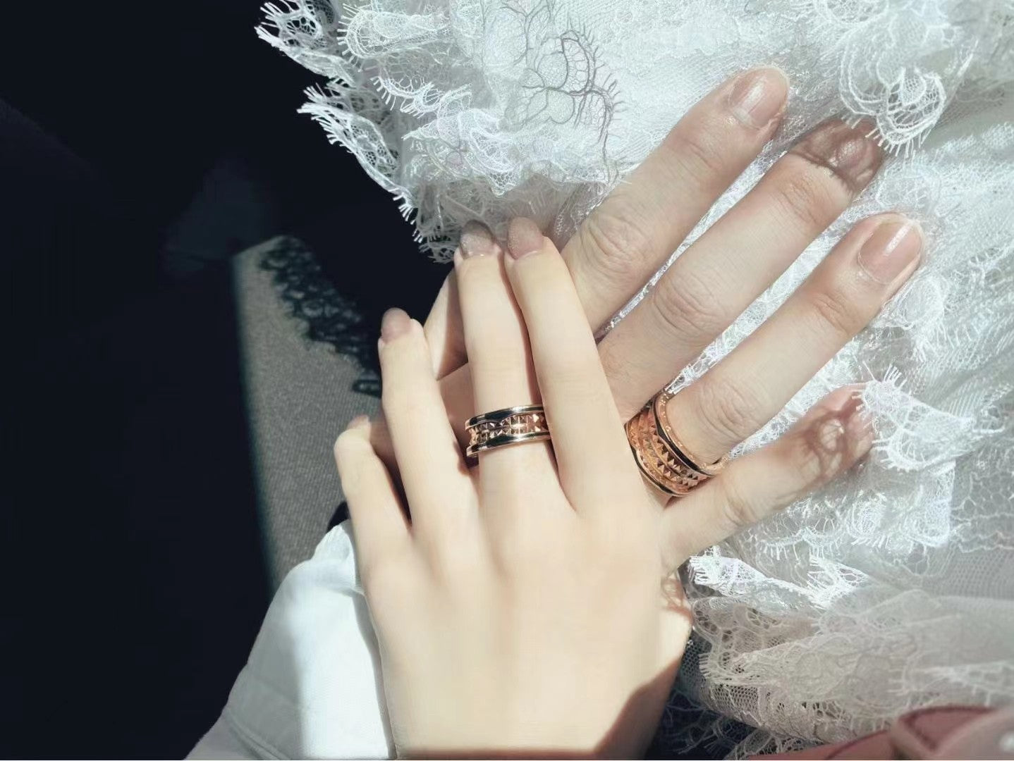 ¡®Jewelicorn¡¯ZERO 1 ROCK BLACK CERAMIC PINK GOLD LARGE MODEL