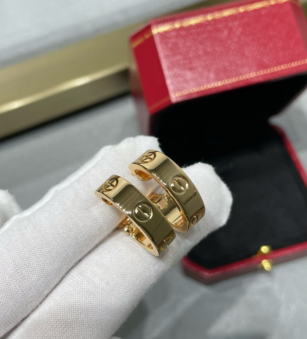 ®ジュエリコーン®ラブ 5.5MMイヤリング