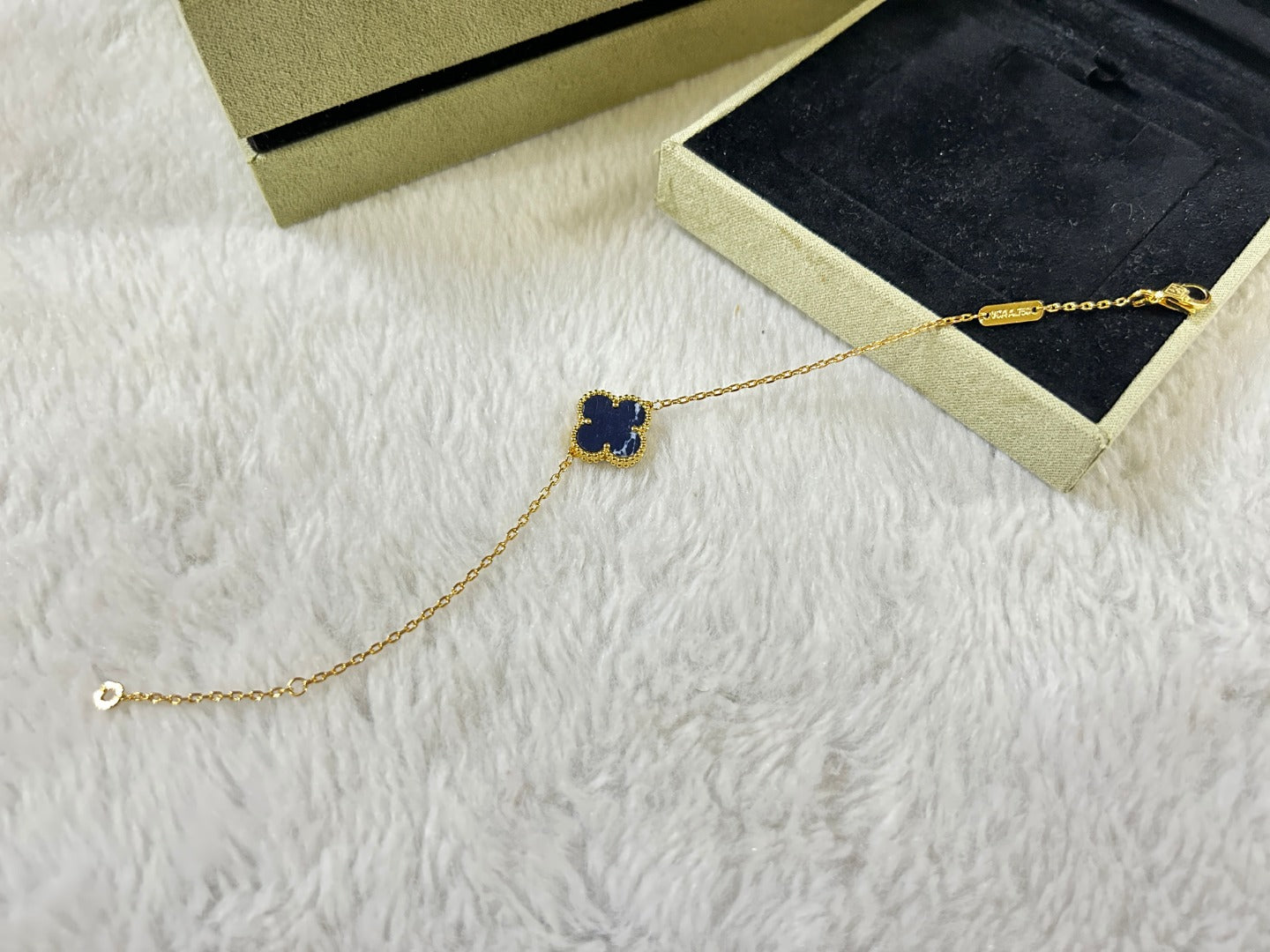 ®ジュエリコーン®クローバー 1モチーフ ピーターサイトブレスレット