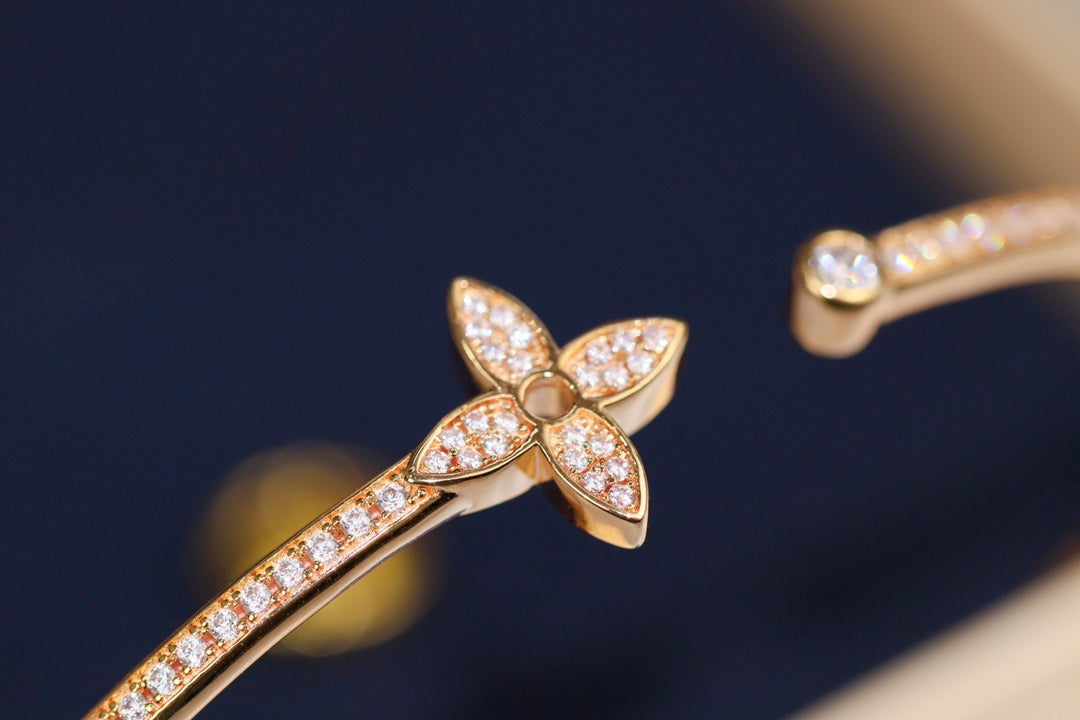 ¡®Jewelicorn¡¯IDYLLE PINK GOLD OPEN BRACELET DIAMOND PAVED