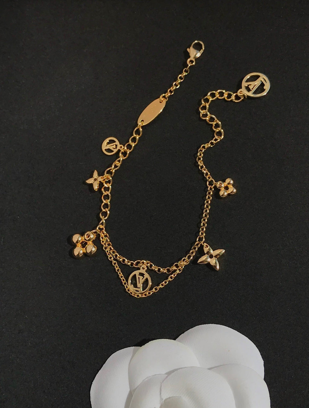 ¡®Jewelicorn¡¯BLOOMING PINK GOLD MOP BRACELET