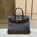 HM Birkin 30 cm, schwarzes Swift-Leder, goldene Beschläge