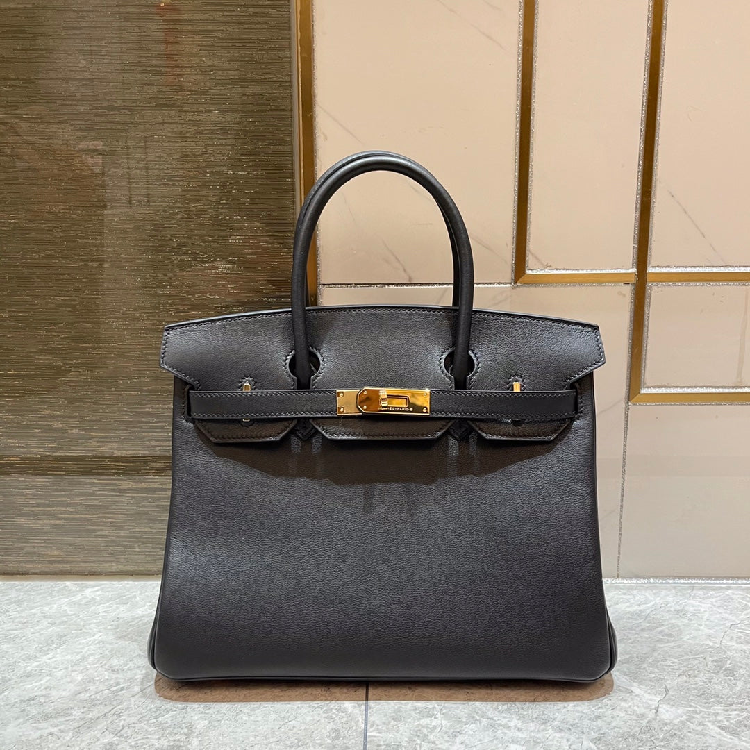 HM Birkin 30 cm, schwarzes Swift-Leder, goldene Beschläge