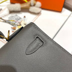 HM KELLY 25CM GRIS MOUETTE EPSOM LEDER GOLDENE BESCHLÄGE