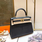 HM KELLY 25CM SCHWARZES EPSOM-LEDER GOLDENE BESCHLÄGE