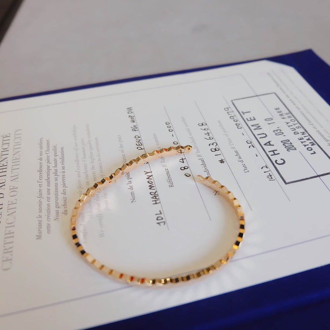 ®ジュエリコーン®ビーラブブレスレット