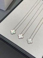 ¡®Jewelicorn¡¯CLOVER MEDIUM SILVER WHITE MOP NECKLACE
