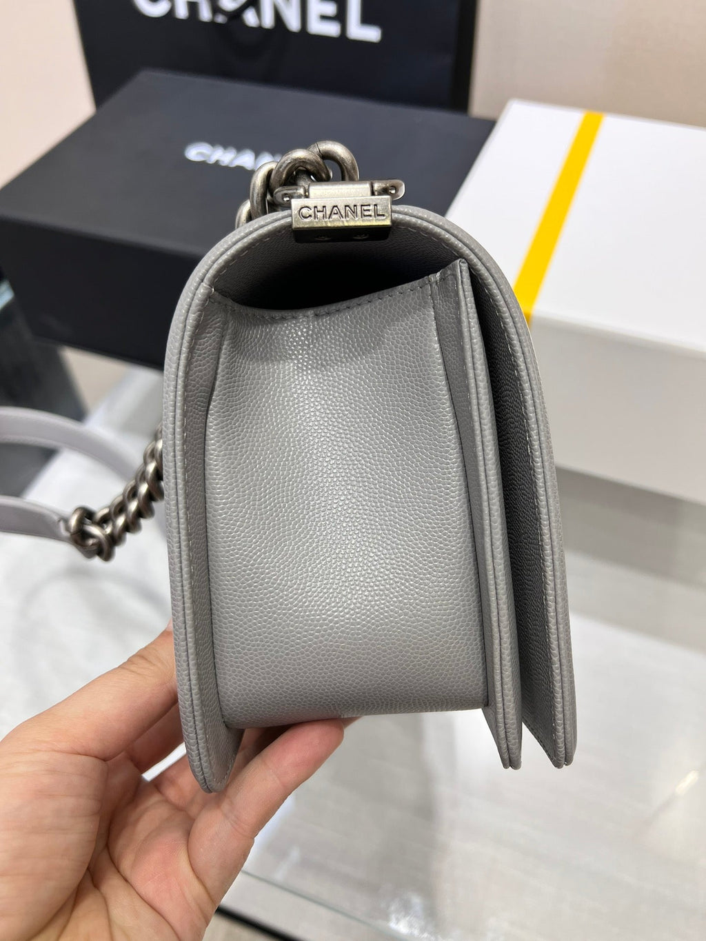 BOY BAG MEDIUM 25 GRAU CAVIAR RUTHENIUM HARDWARE