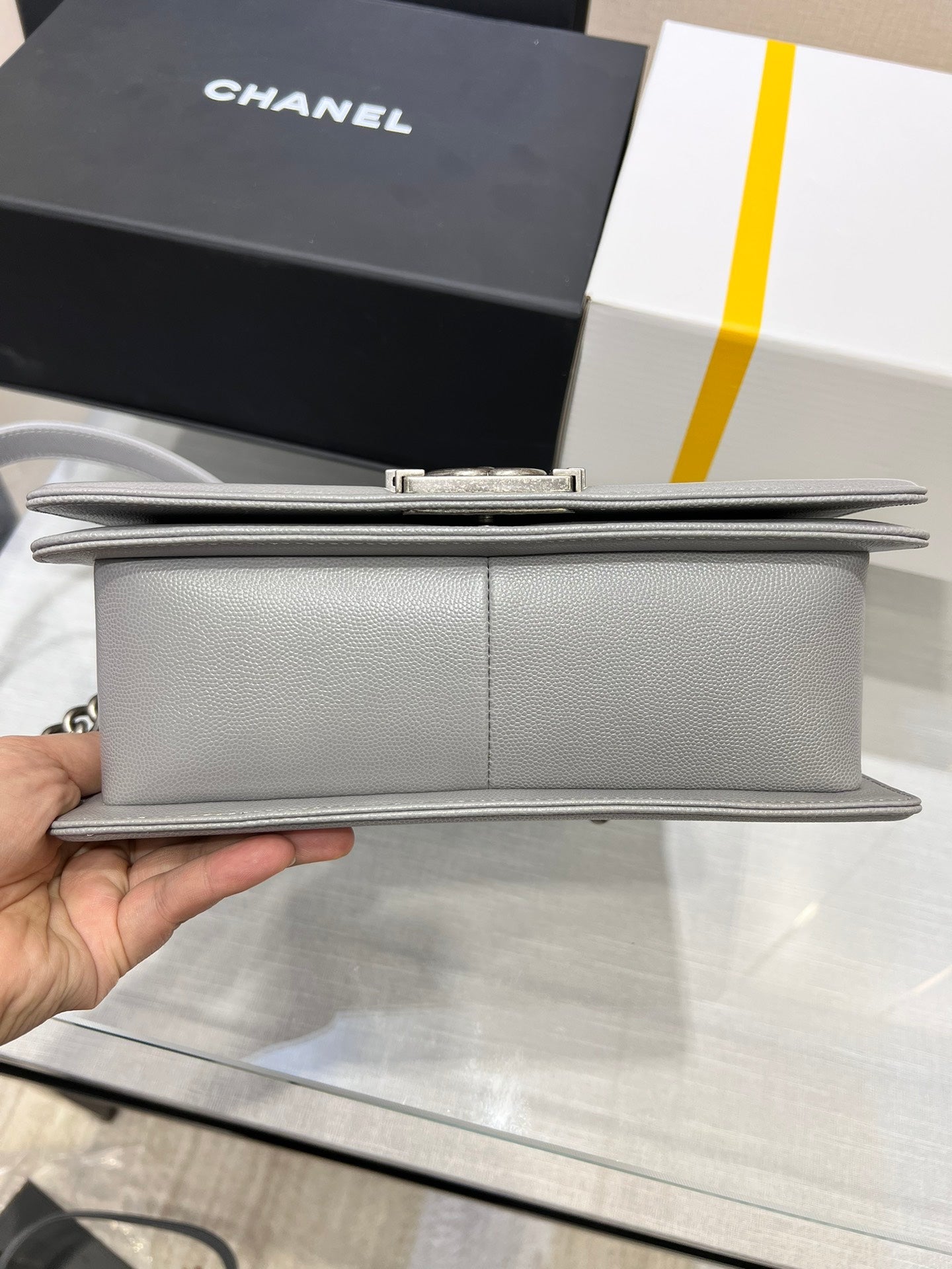 BOY BAG MEDIUM 25 GRAU CAVIAR RUTHENIUM HARDWARE