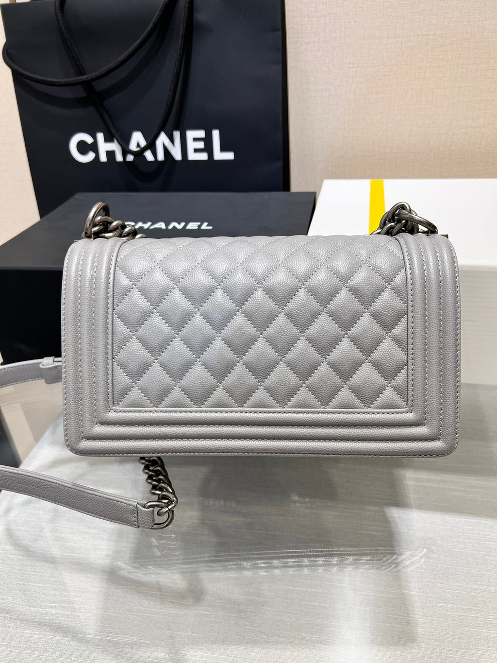 BOY BAG MEDIUM 25 GRAU CAVIAR RUTHENIUM HARDWARE