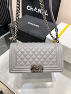 BOY BAG MEDIUM 25 GRAU CAVIAR RUTHENIUM HARDWARE