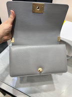 BOY BAG MEDIUM 25 GRAU CAVIAR GOLDENE HARDWARE