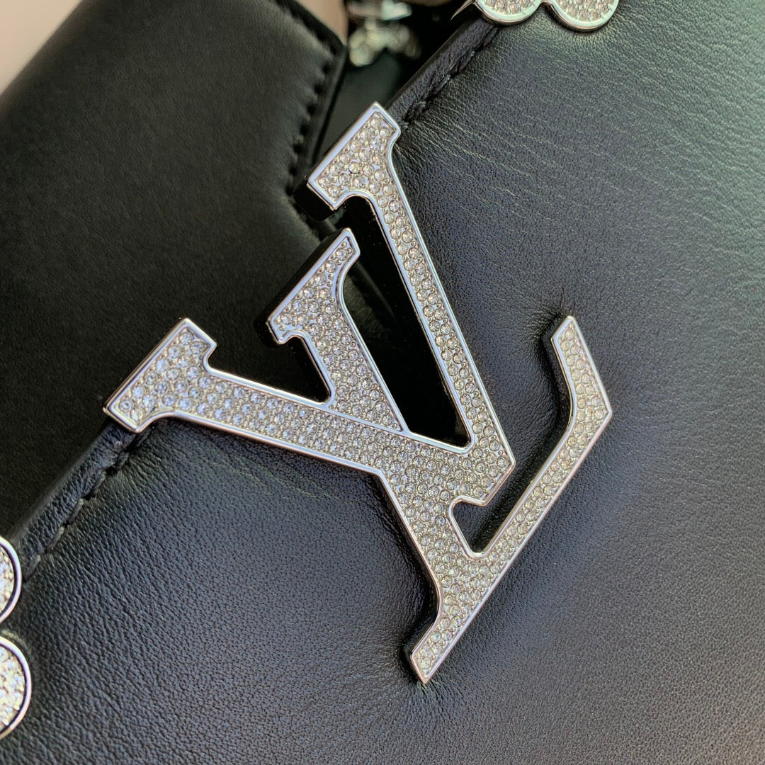 CAPUCINES BB 27 BLACK TAURILLON SILBERNE BESCHLÄGE