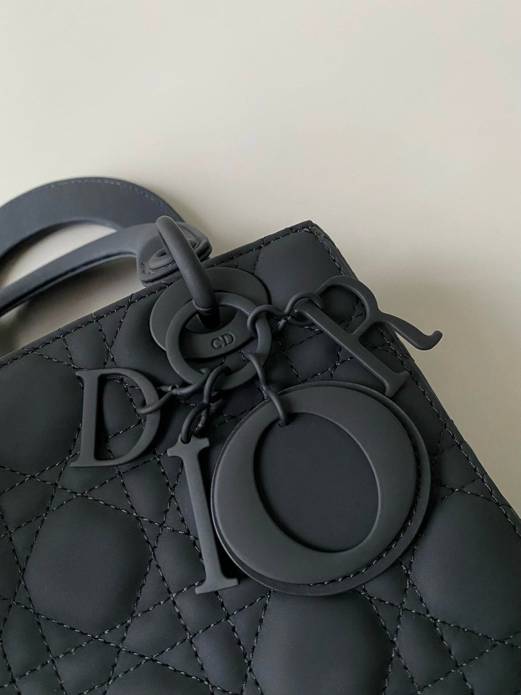 SMALL DADY 20 MY ABC ALL BLACK LAMBSHIN