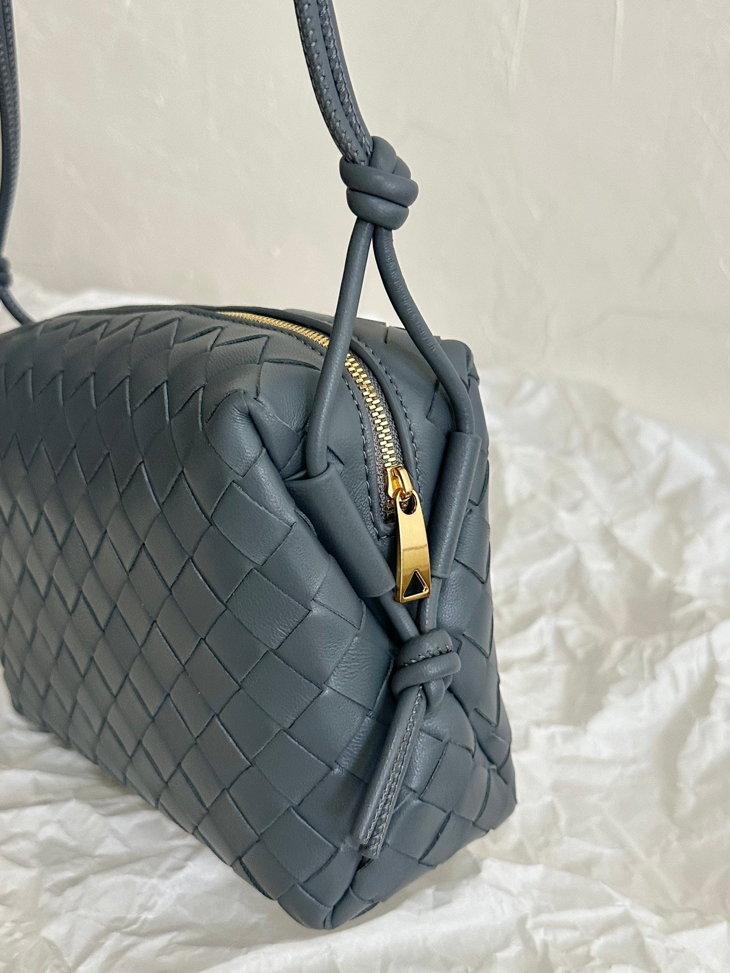 BV LOOP SMALL 23CM GRAUES KALBSLEDER 